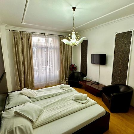 Garsoniera Ultracentral Appartement Bacău Buitenkant foto